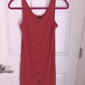 cute summer fitted dress!!